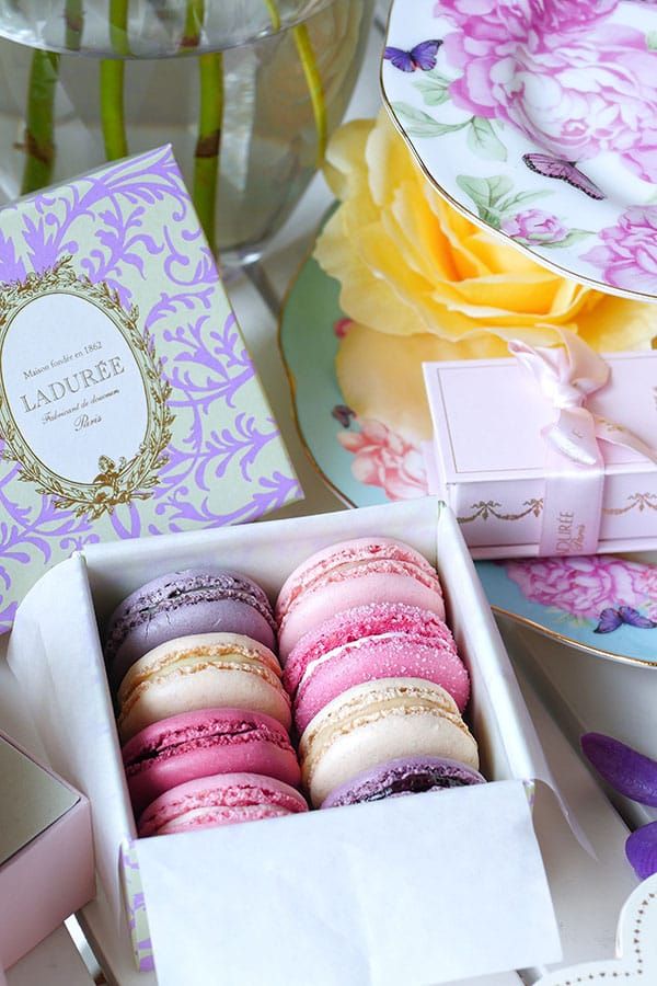 Bánh macaron pháp laduree