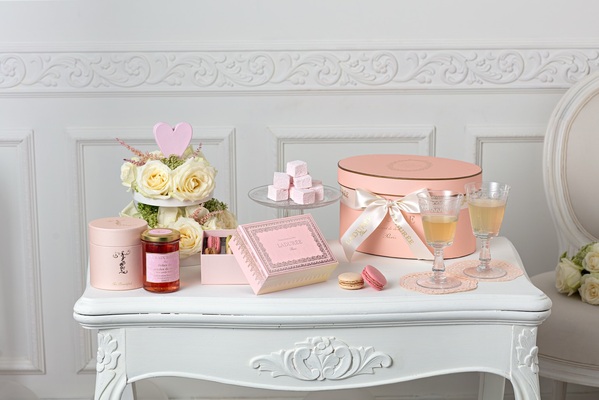 Bánh macaron Pháp món quà thanh lịch