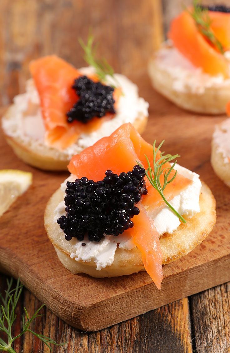 Cá hồi hun khói và Caviar