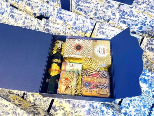 Lý do doanh nghiệp chọn quà tết nhập khẩu cao cấp