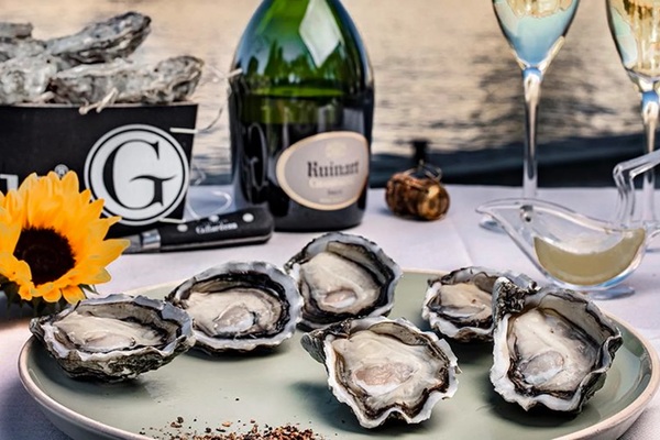 Thưởng thức hàu Gillardeau tuyệt phẩm