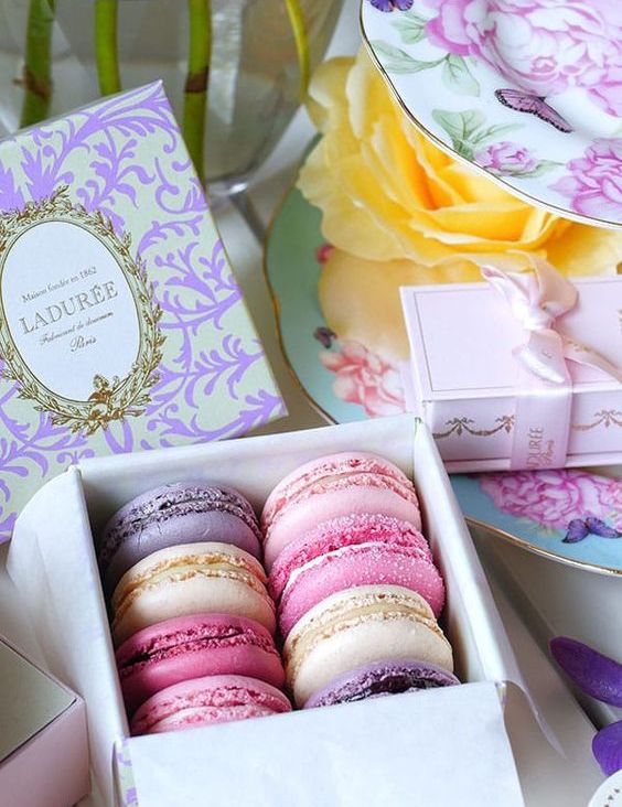 Khám phá lịch sử bánh macaron, địa chỉ mua macaron Pháp chính hãng tại Hà Nội