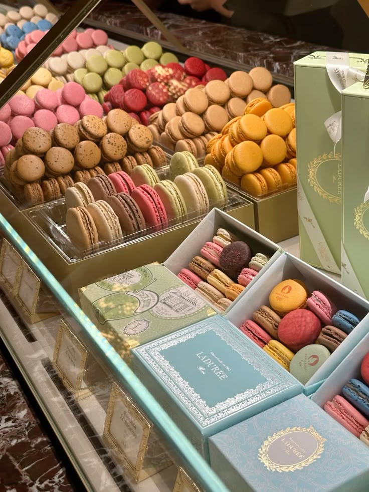 Vì sao nên chọn bánh macaron nhập khẩu Pháp?