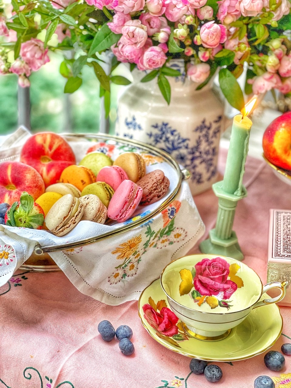 Đừng nhầm lẫn giữa Nữ hoàng bánh ngọt Macaron và Macaroon