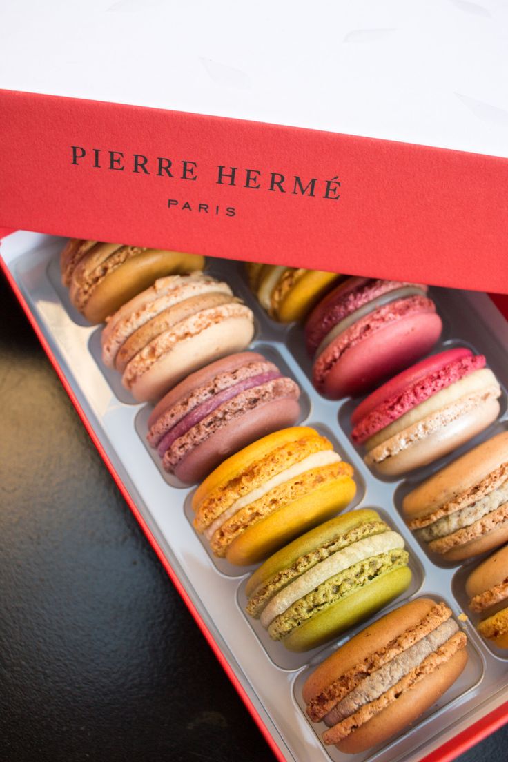 Macaron Pháp có gì đặc biệt khiến giới sành ăn mê mẩn?